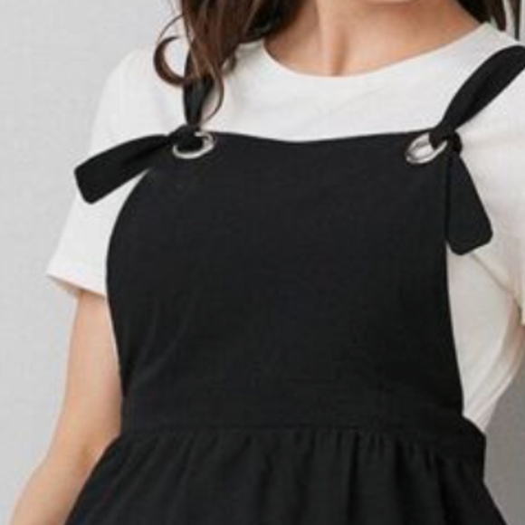 Classic Black Tie Strap Midi Dress - Picture 2 of 6